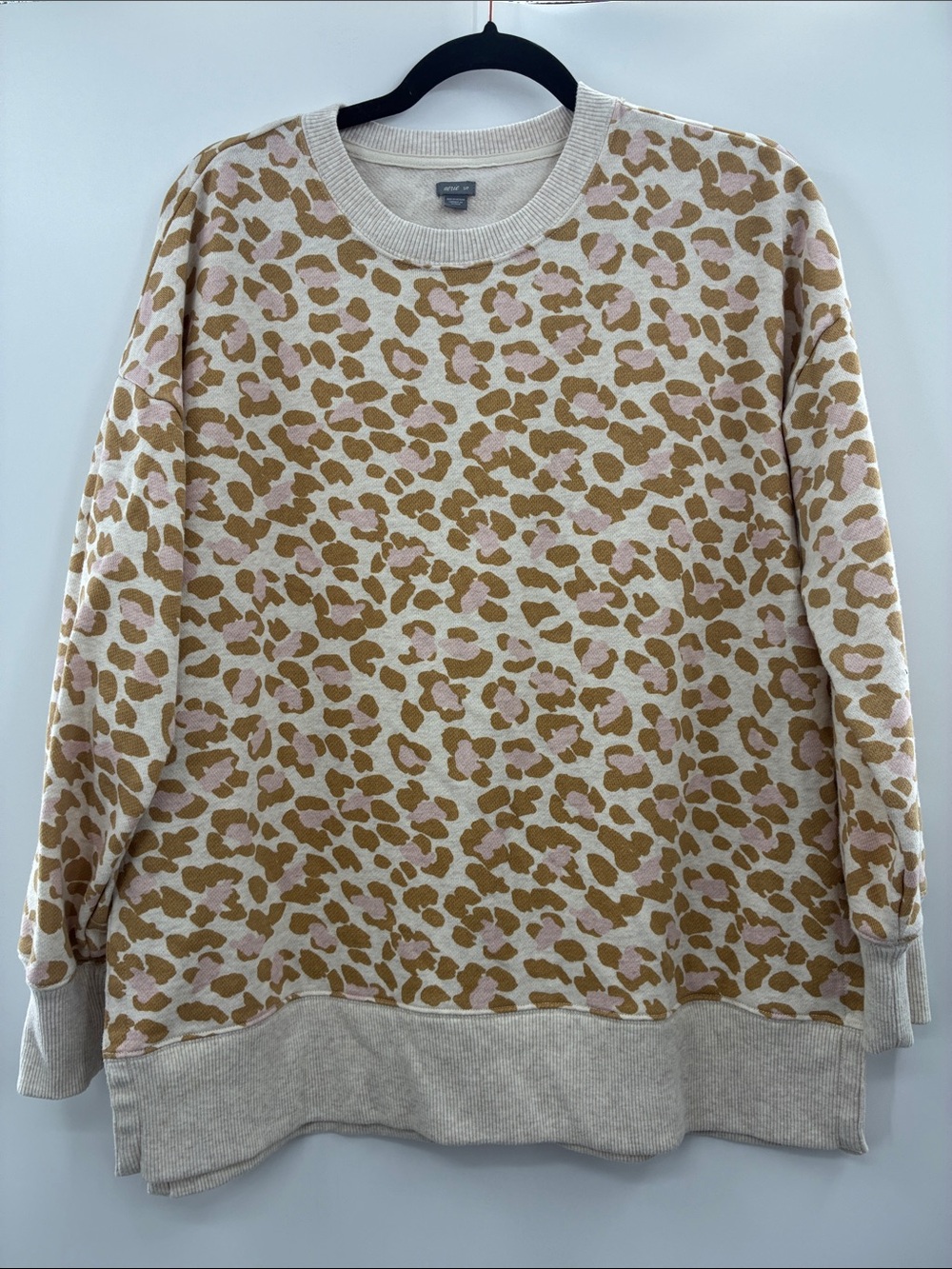aerie Beige Crewneck Sweater with Tan & Light Pink Leopard Print size: small